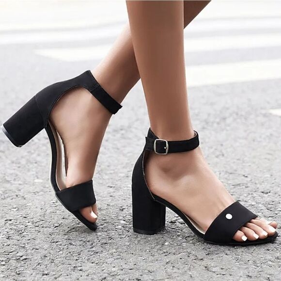 BRAND JONE NEW YORK CHUNKY HIGH HEEL OPEN TOE ADJUSTABLE BUCKLE SANDALS - Picture 1 of 14